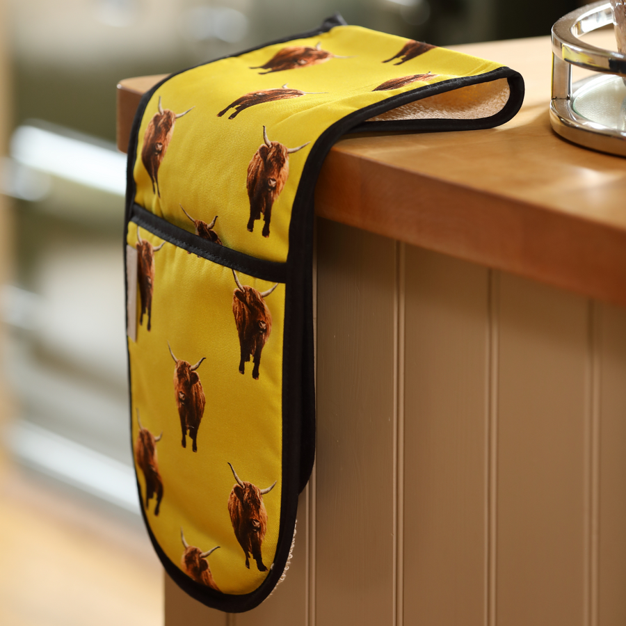 Tracey Cooper Highland Cow Double Oven Gloves